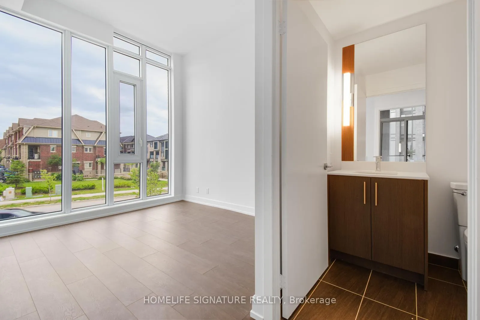 Photo 13 of Unit 208, 225 Veterans Drive, Brampton, Brampton North — HOMEH