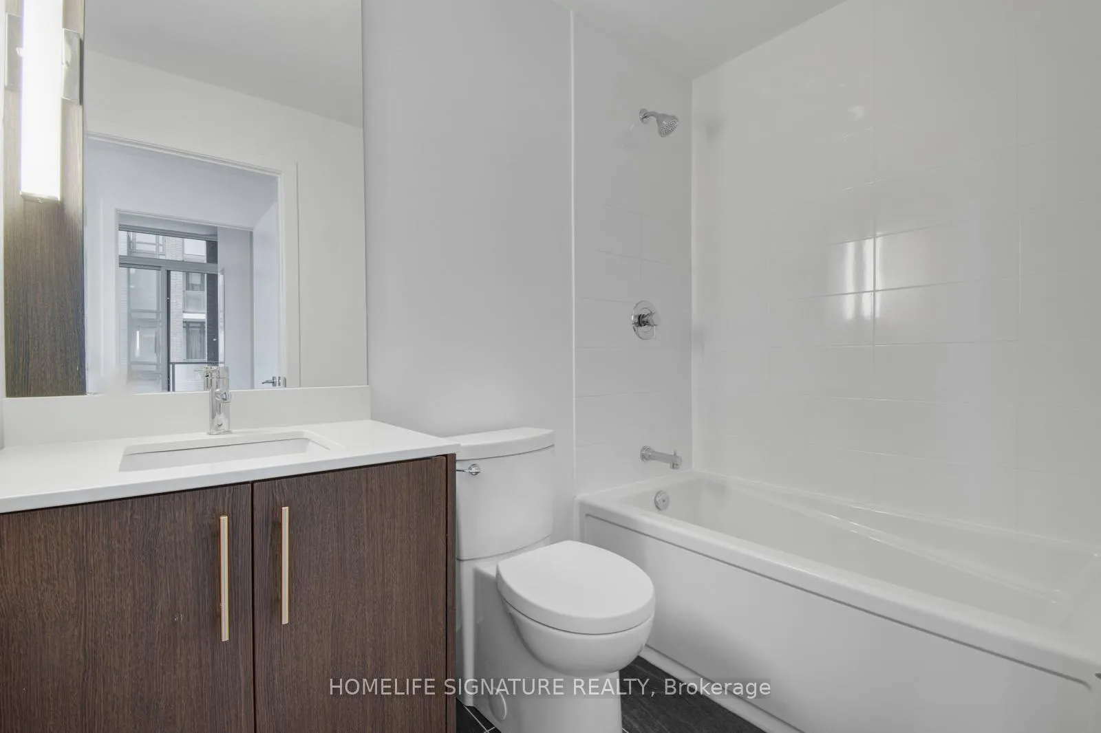 Photo 14 of Unit 208, 225 Veterans Drive, Brampton, Brampton North — HOMEH