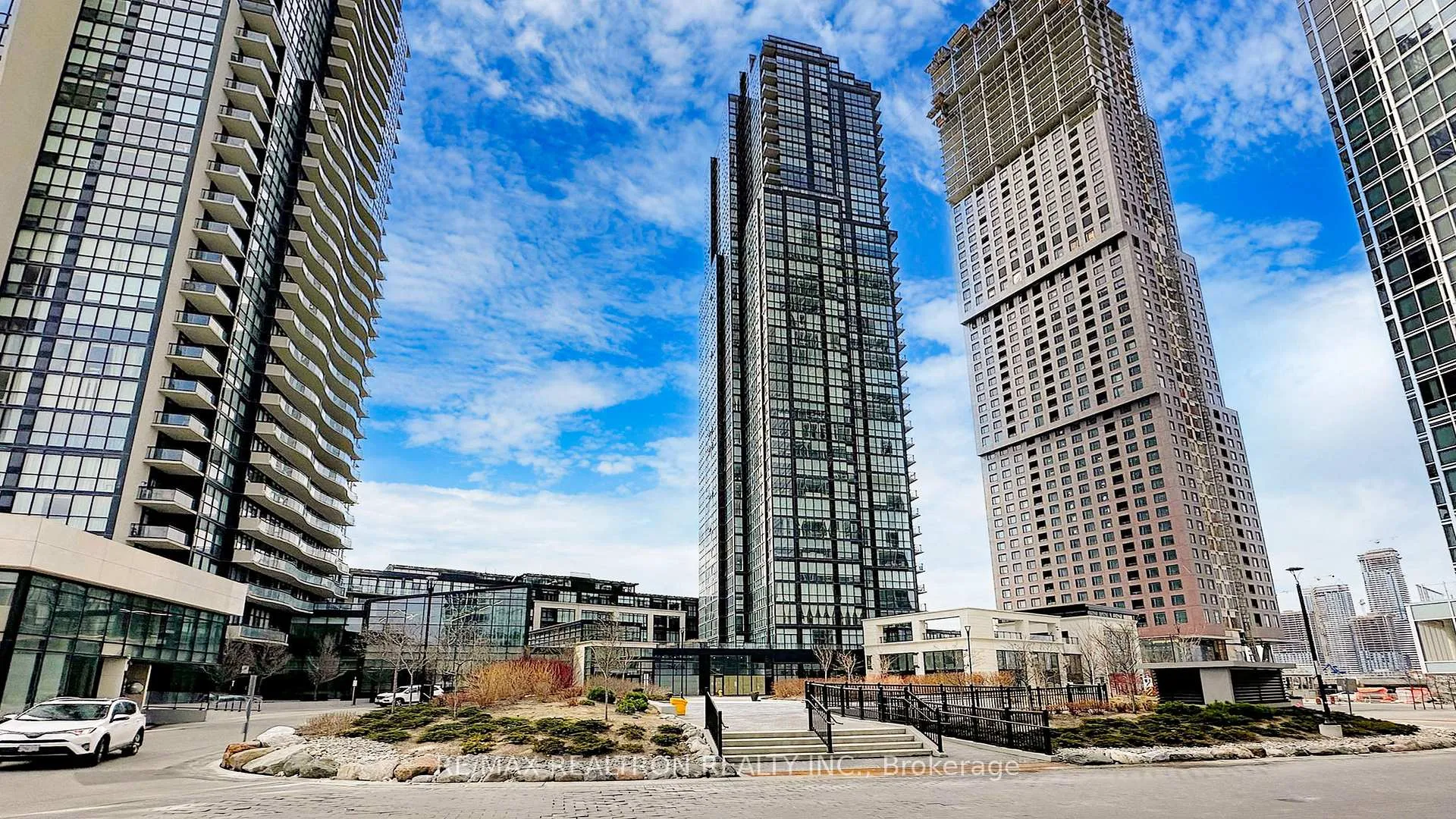 Front of Unit 3101, 2916 Highway 7