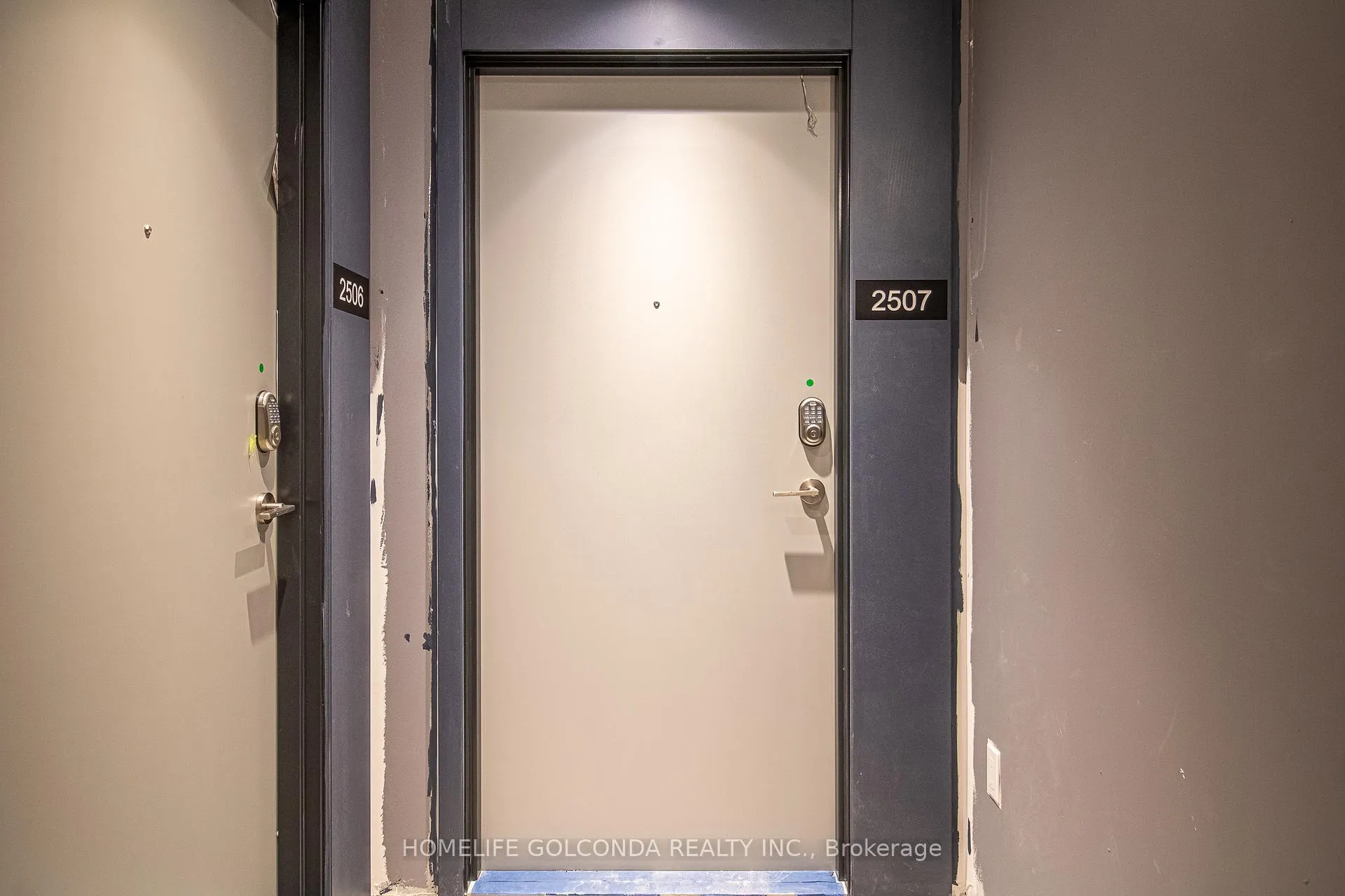 Photo 5 of Unit 2507, 30 upper mall Way, Vaughan, Brownridge — HOMEH