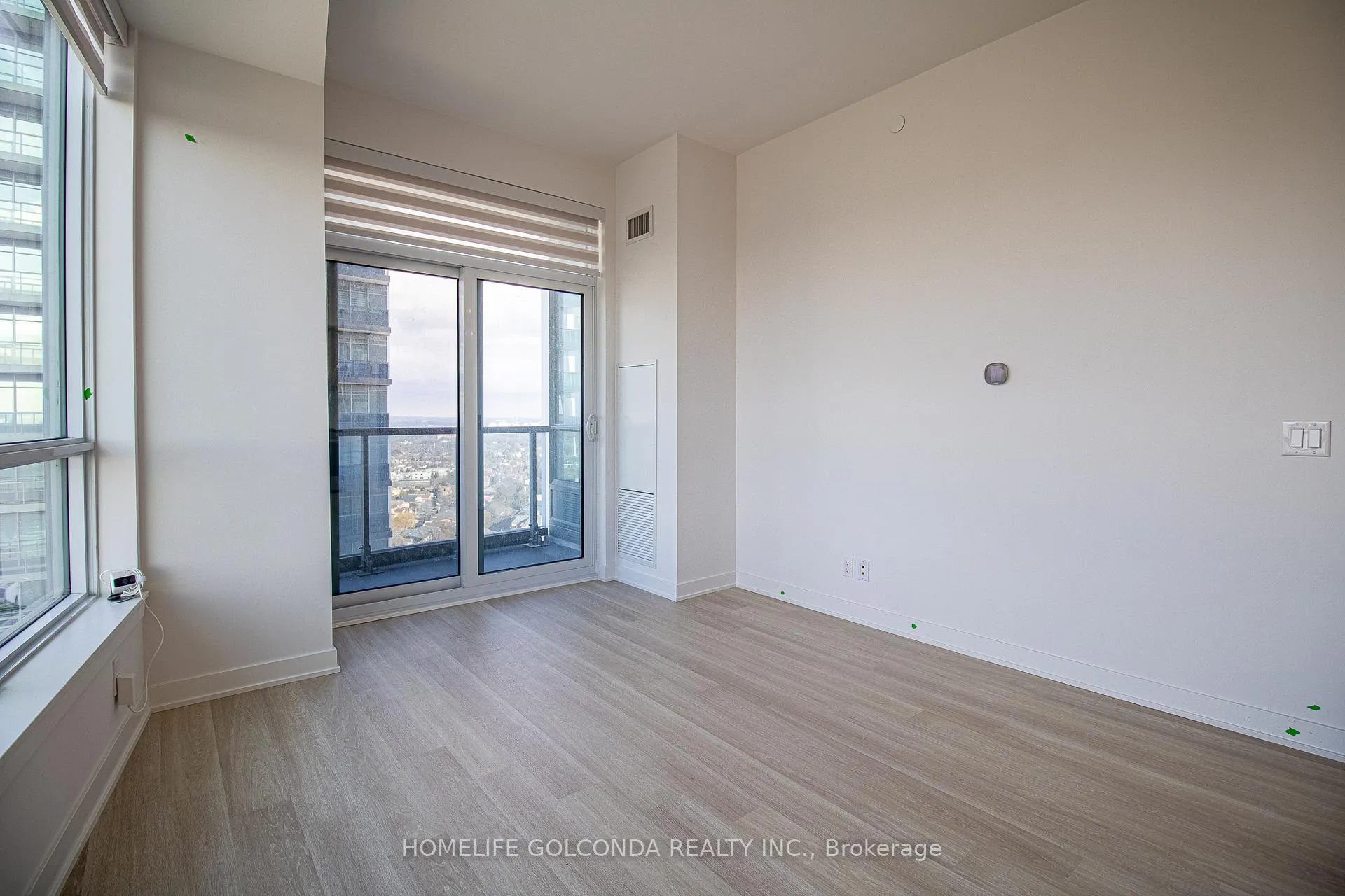 Photo 32 of Unit 2507, 30 upper mall Way, Vaughan, Brownridge — HOMEH