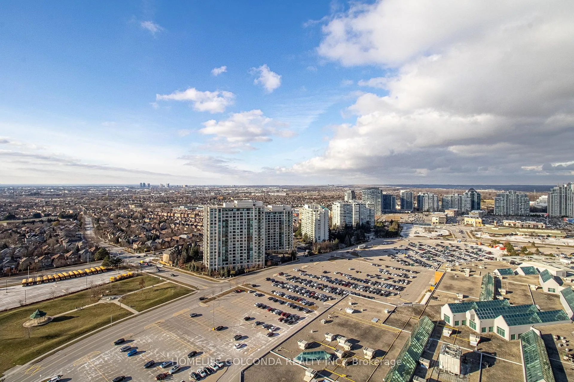 Photo 36 of Unit 2507, 30 upper mall Way, Vaughan, Brownridge — HOMEH