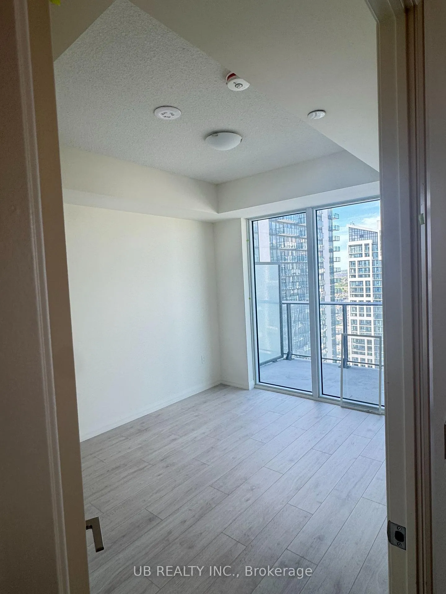 Photo 9 of Unit 2419, 8960 Jane Street, Vaughan, Vellore Village — HOMEH
