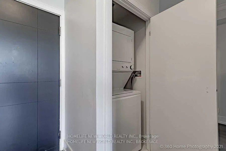 Photo 10 of Unit 2304, 89 Dunfield Avenue, Toronto, Mount Pleasant West — HOMEH