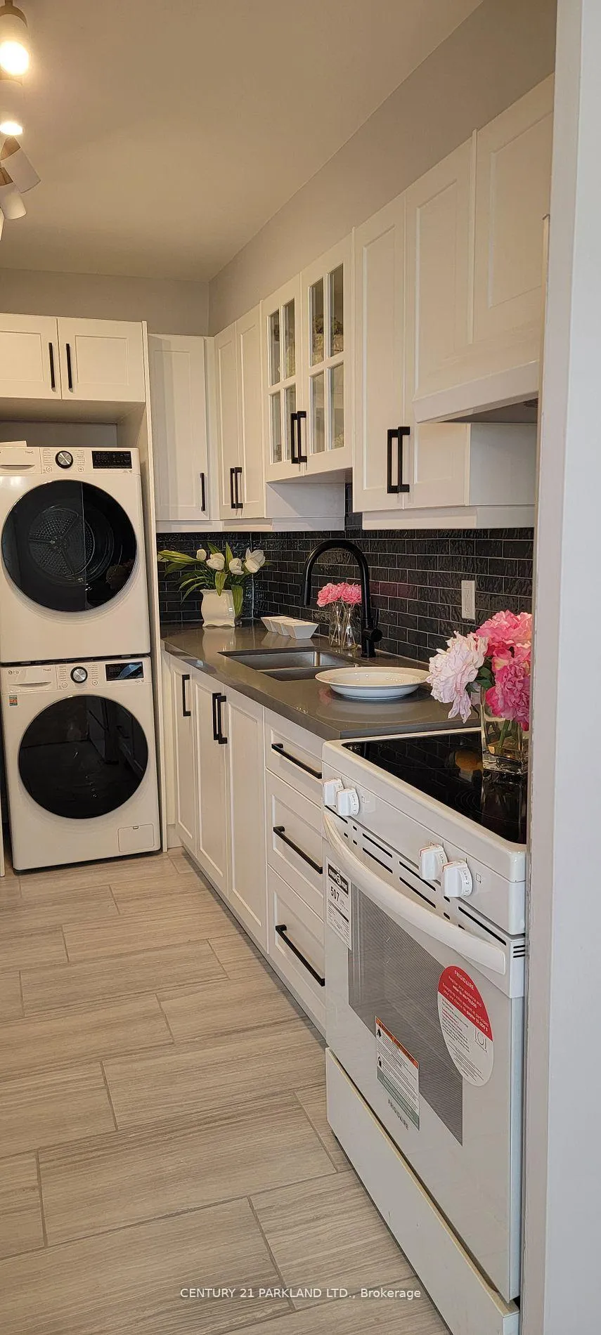 Photo 1 of Unit 2112, 1 Massey Square, Toronto, Crescent Town — HOMEH