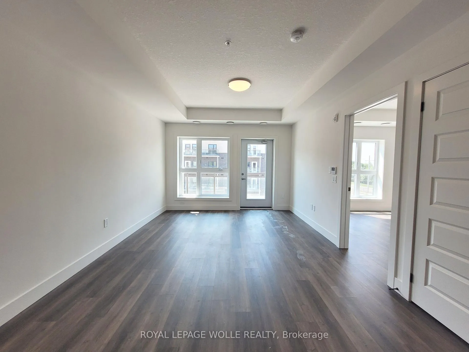Photo 8 of Unit 406, 1101 Lackner Place, Kitchener — HOMEH