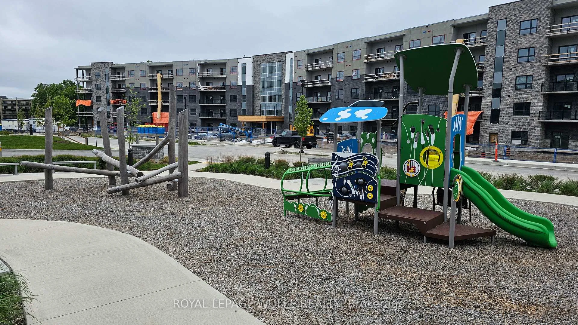 Photo 15 of Unit 406, 1101 Lackner Place, Kitchener — HOMEH