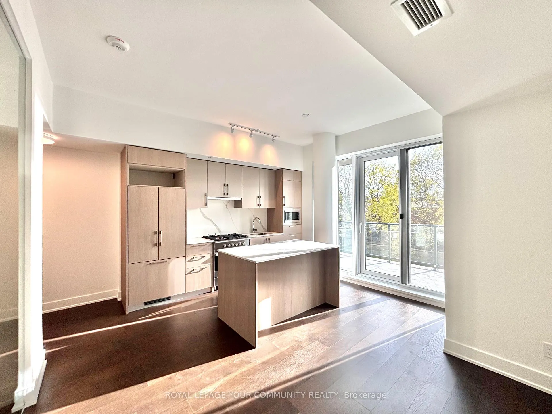 Front of Unit 306, 8 Manor Road