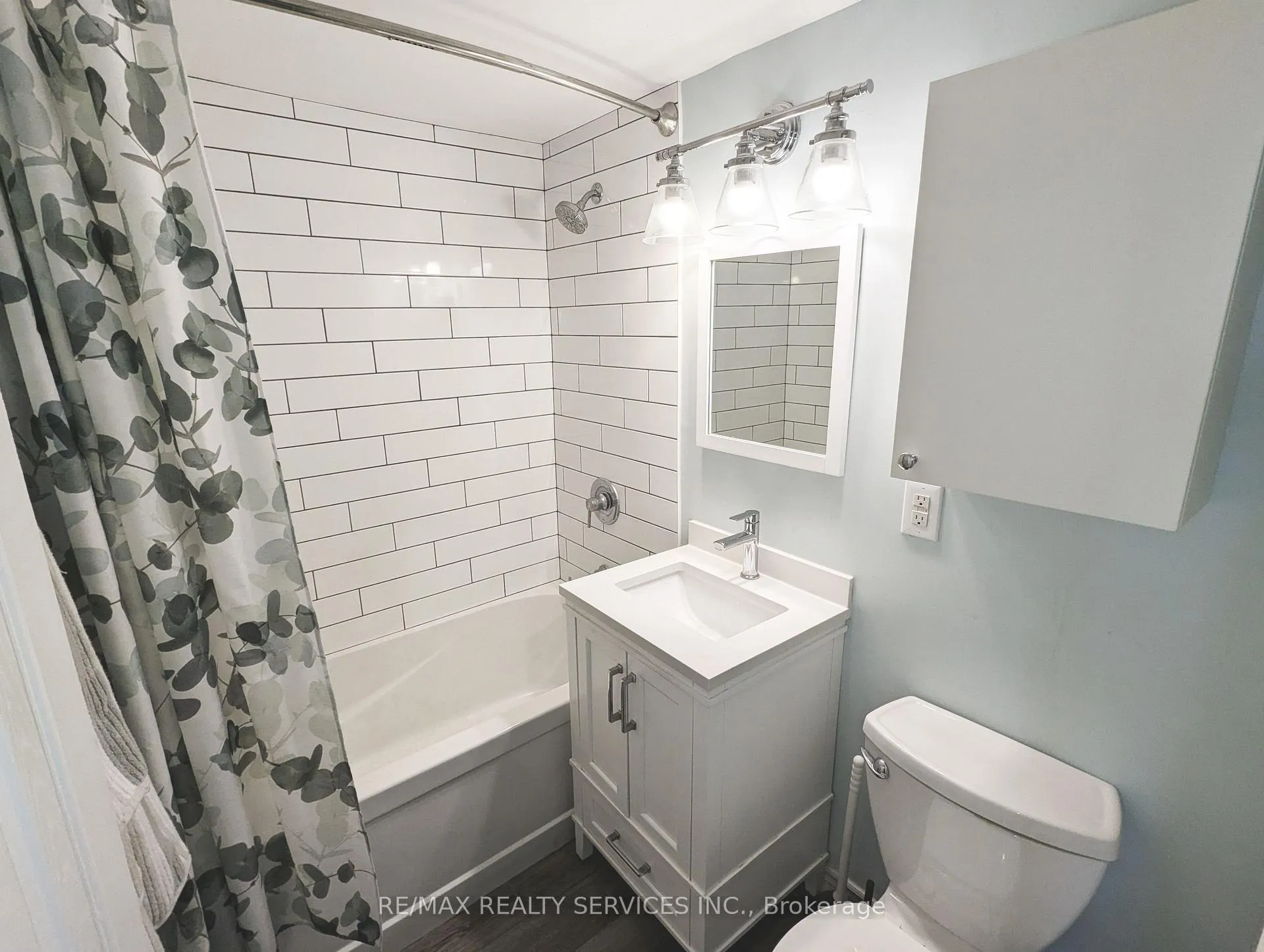 Photo 11 of Unit 417, 188 Mill Street S, Brampton, Brampton South — HOMEH