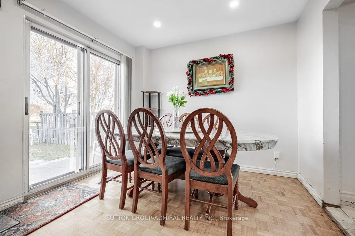 Photo 12 of 52 New Seabury Drive, Vaughan, Glen Shields — HOMEH