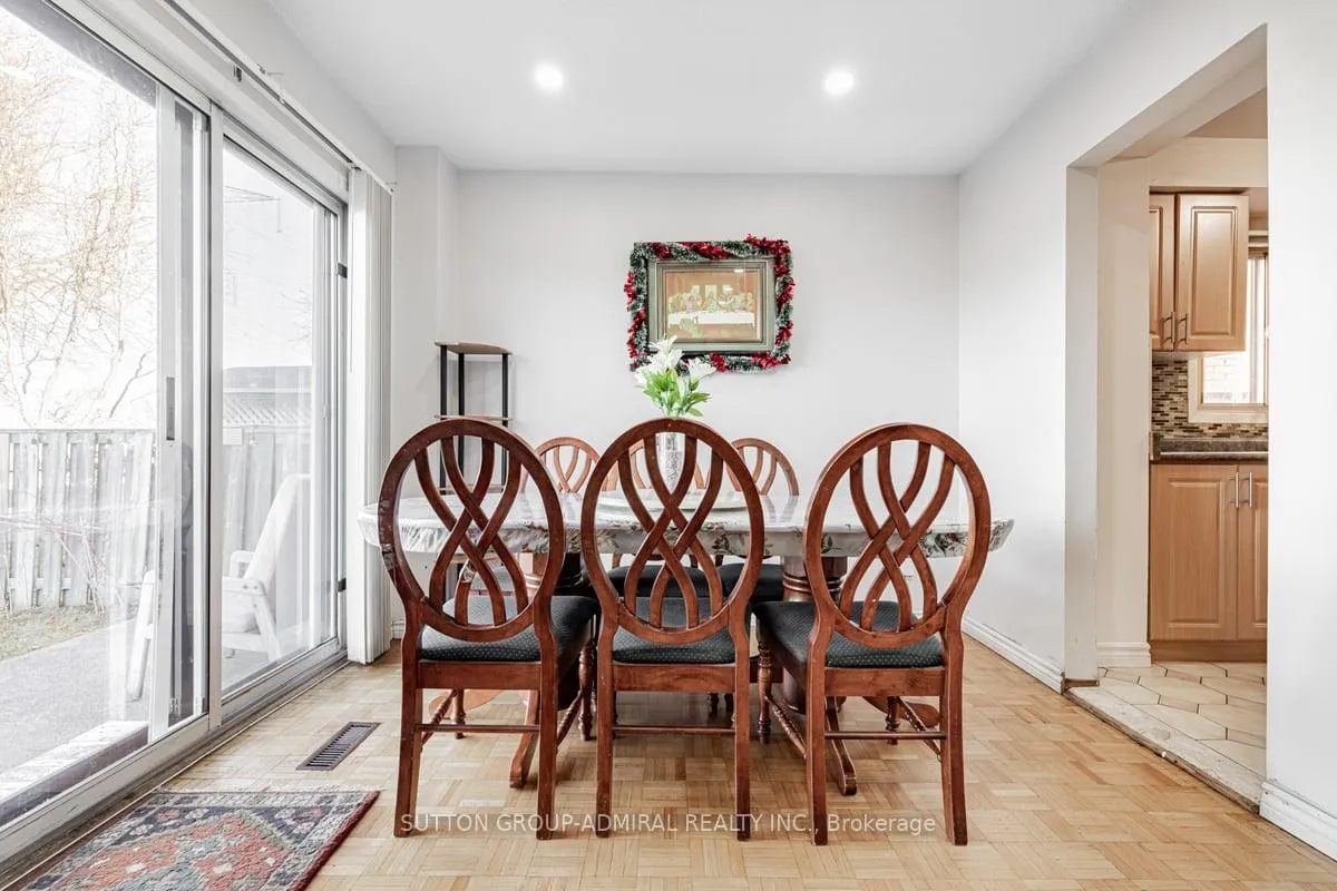 Photo 13 of 52 New Seabury Drive, Vaughan, Glen Shields — HOMEH