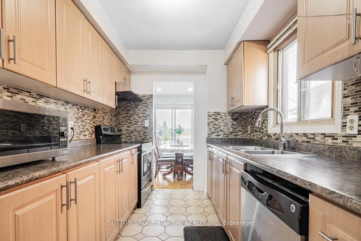 Photo 15 of 52 New Seabury Drive, Vaughan, Glen Shields — HOMEH