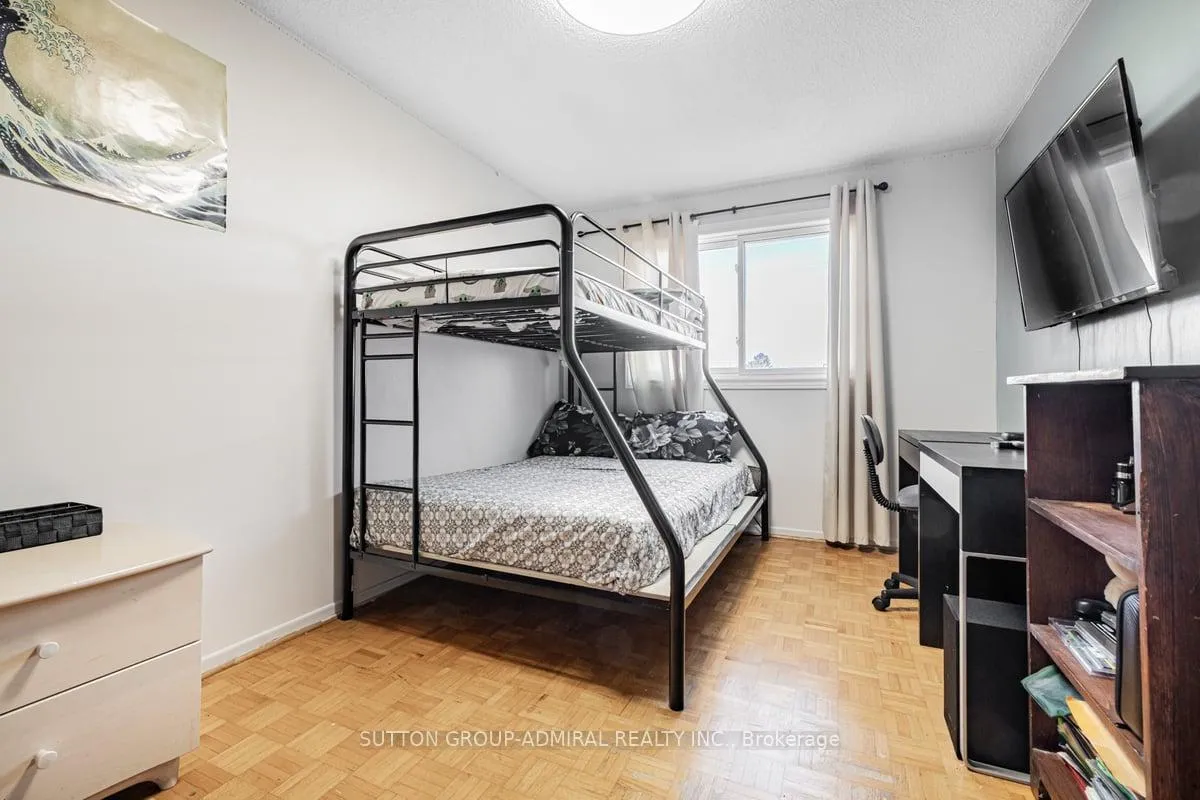 Photo 21 of 52 New Seabury Drive, Vaughan, Glen Shields — HOMEH