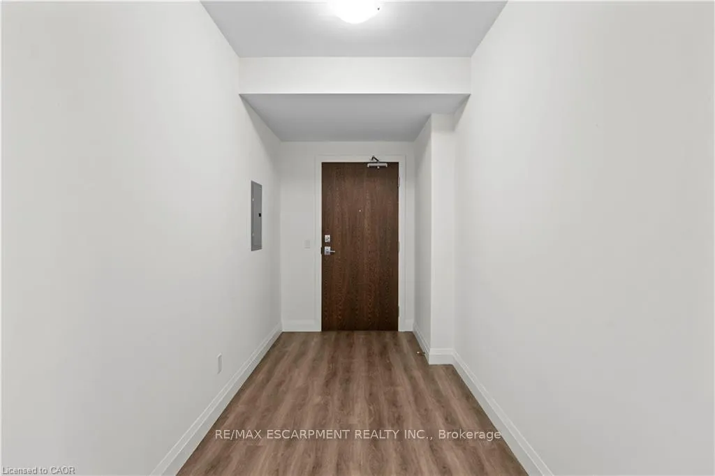 Photo 4 of Unit 703, 30 Hamilton Street S, Hamilton, Waterdown — HOMEH