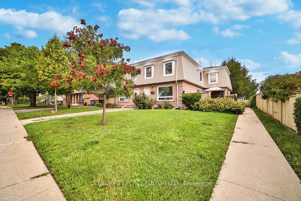 Photo 1 of 102 Neil Avenue, Hamilton, Stoney Creek — HOMEH