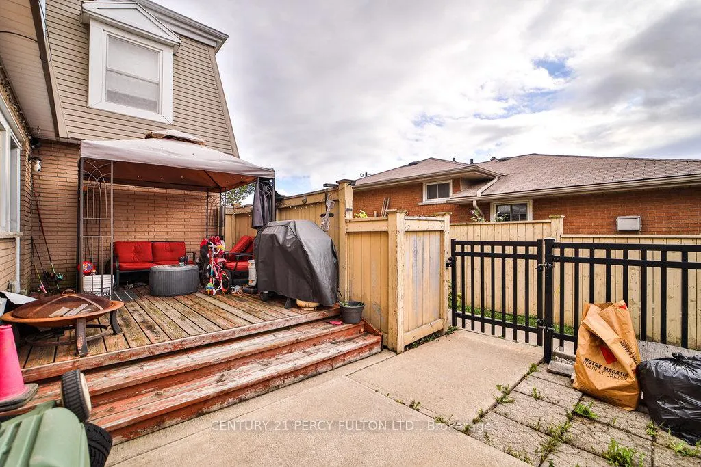 Photo 22 of 102 Neil Avenue, Hamilton, Stoney Creek — HOMEH