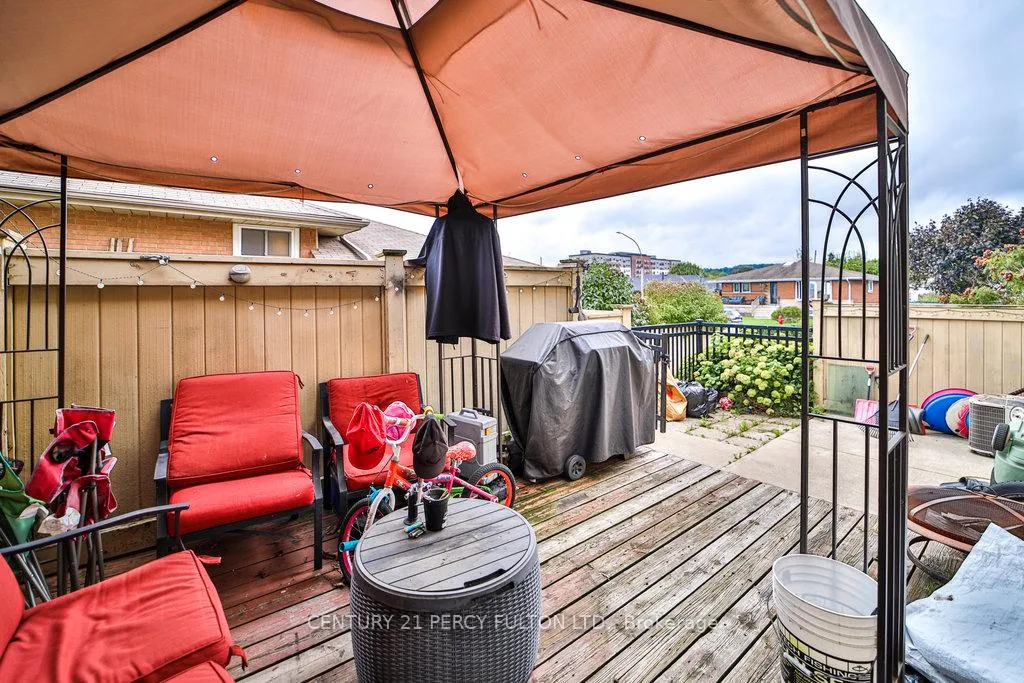 Photo 24 of 102 Neil Avenue, Hamilton, Stoney Creek — HOMEH