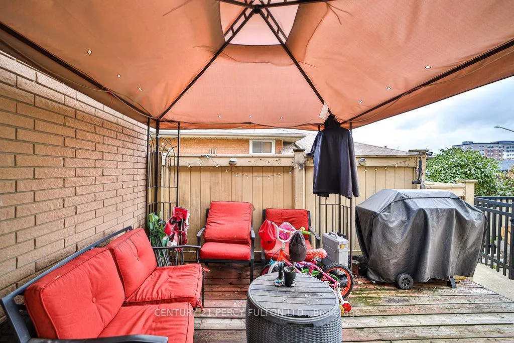 Photo 26 of 102 Neil Avenue, Hamilton, Stoney Creek — HOMEH