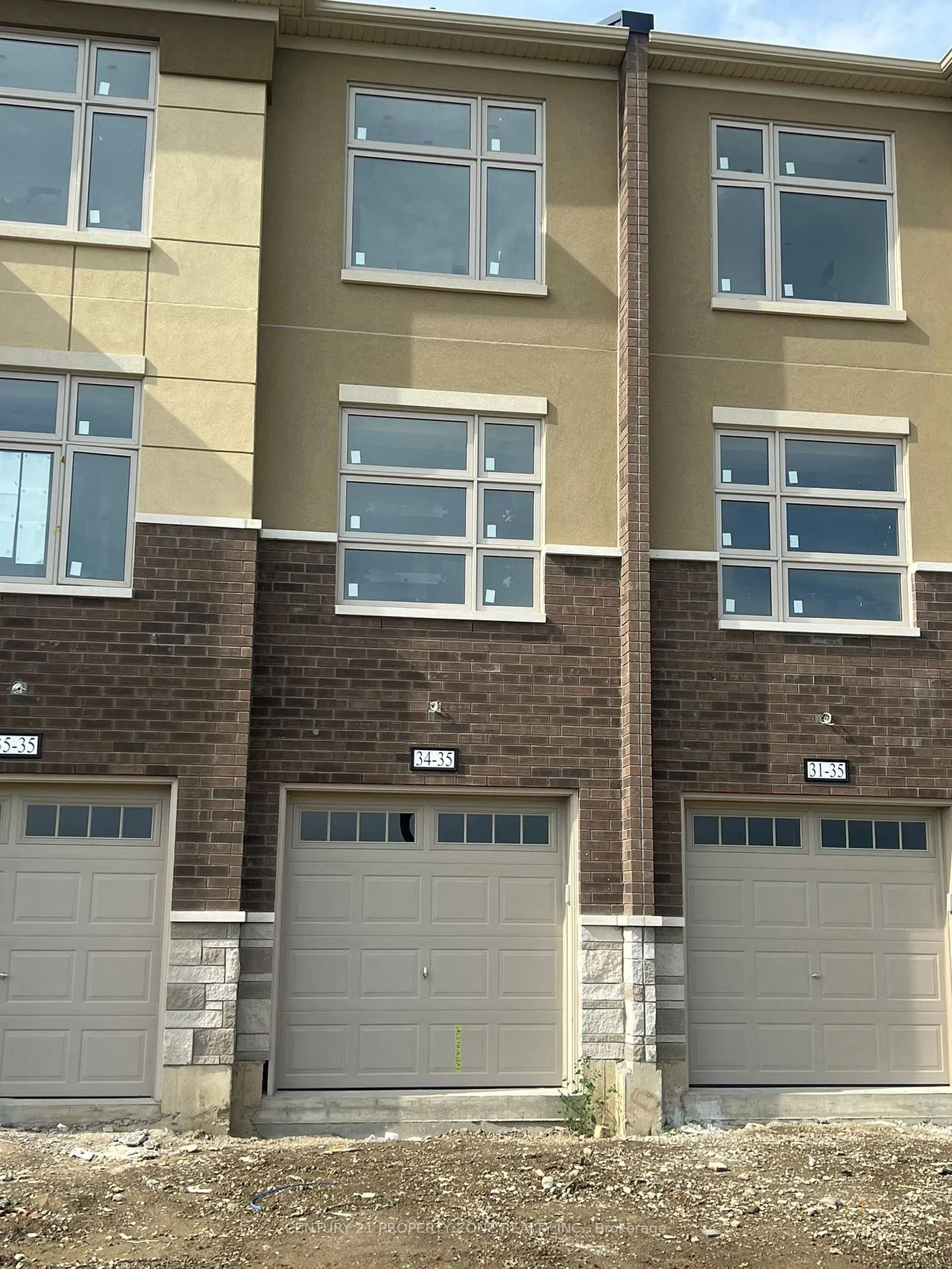 Photo 1 of Unit 34, 34 Fieldridge Crescent, Brampton, Brampton North — HOMEH