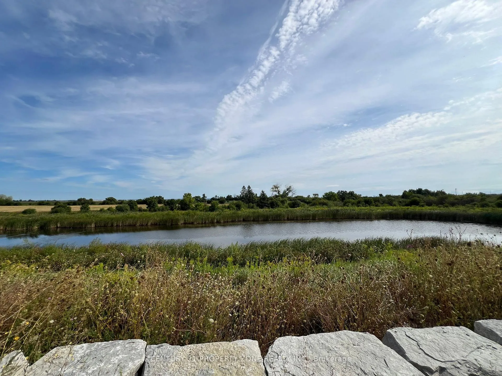 Photo 7 of Unit 34, 34 Fieldridge Crescent, Brampton, Brampton North — HOMEH