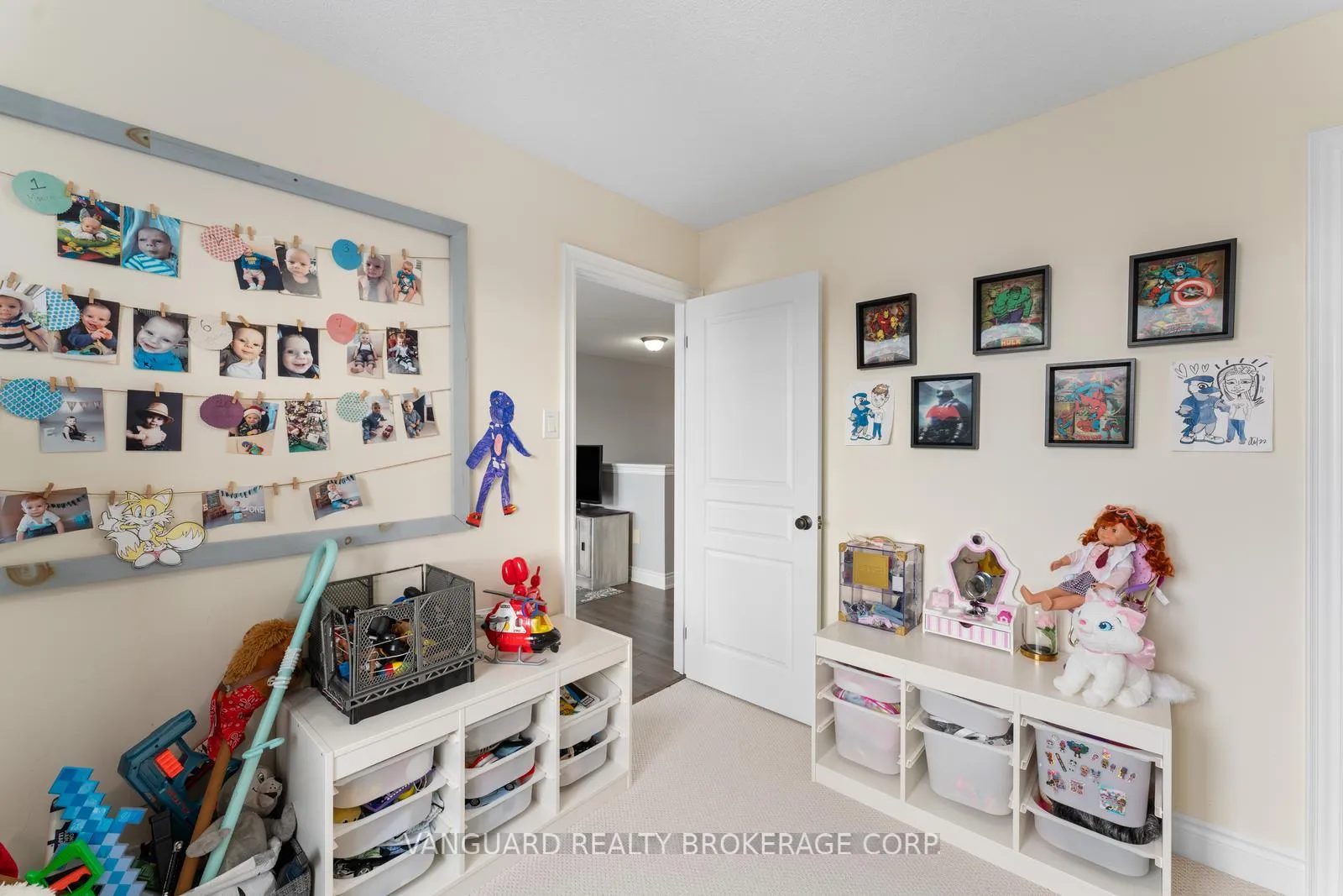 Photo 30 of 138 Barons Street, Vaughan, Kleinburg — HOMEH