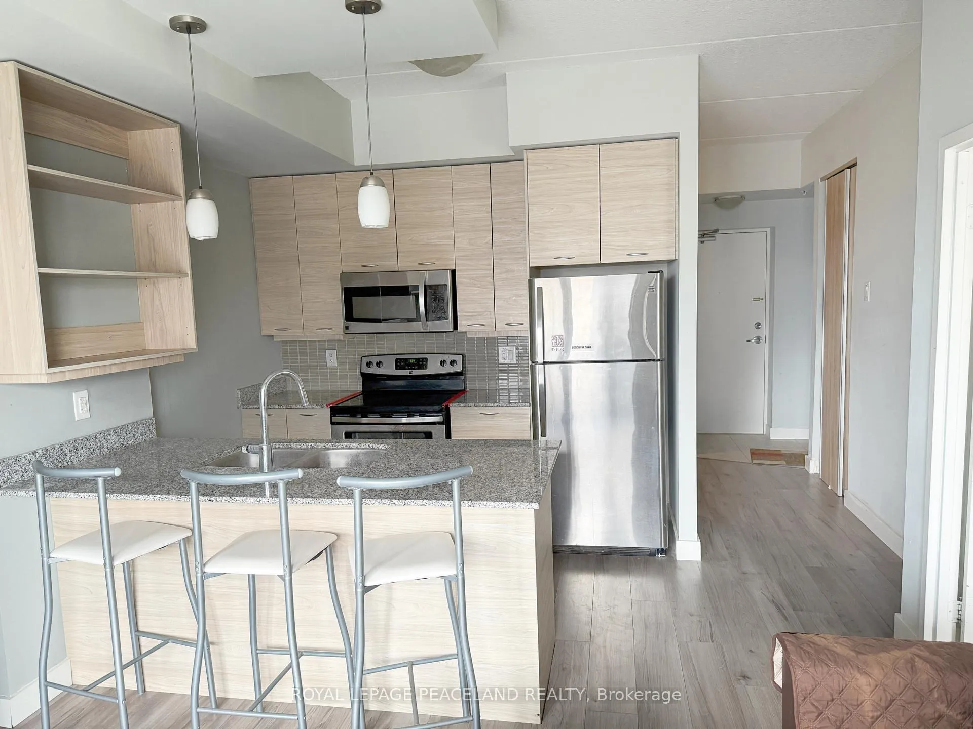 Photo 2 of Unit 901, 318 Spruce Street, Waterloo, Lakeshore Village — HOMEH