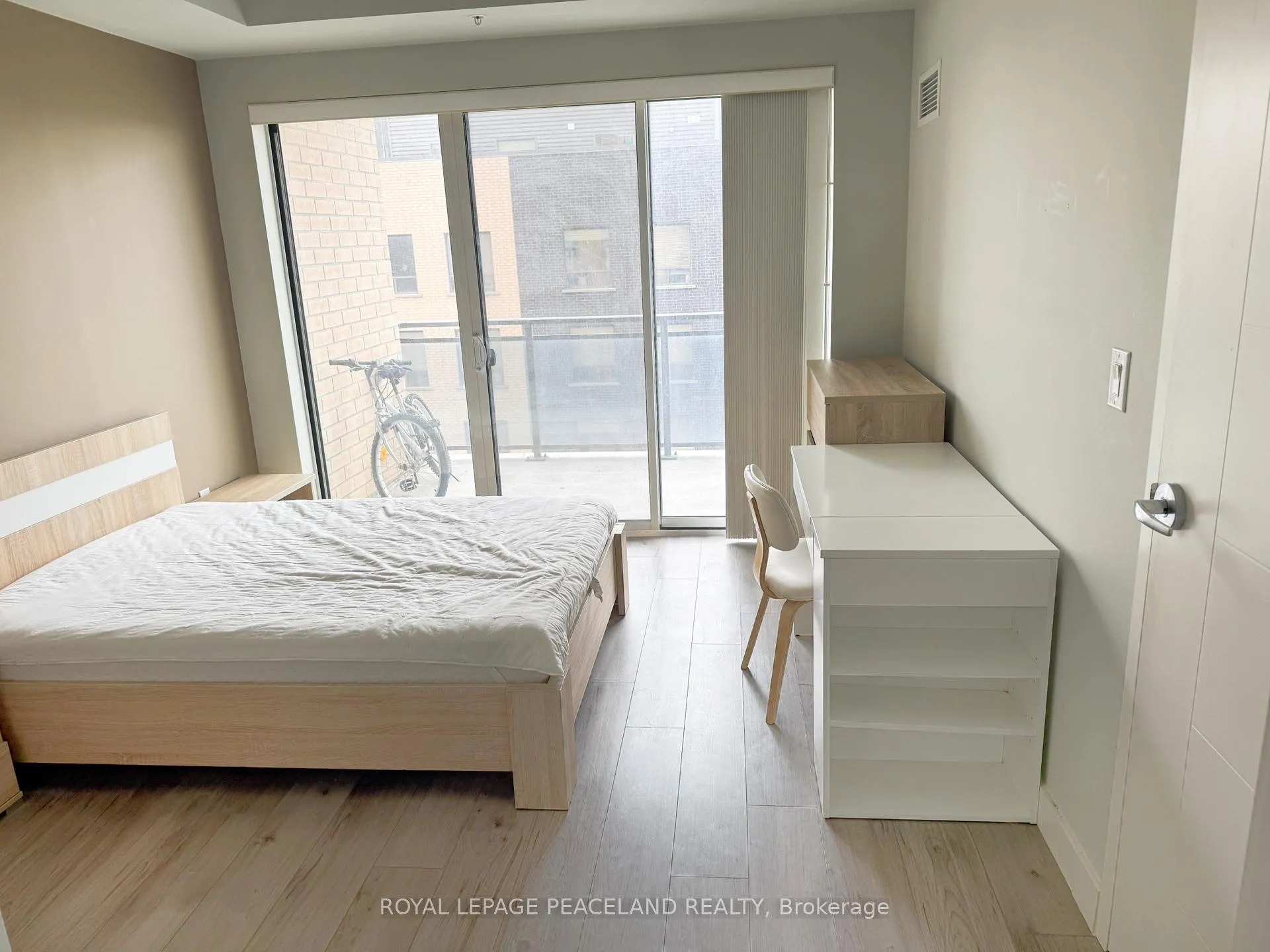 Photo 3 of Unit 901, 318 Spruce Street, Waterloo, Lakeshore Village — HOMEH