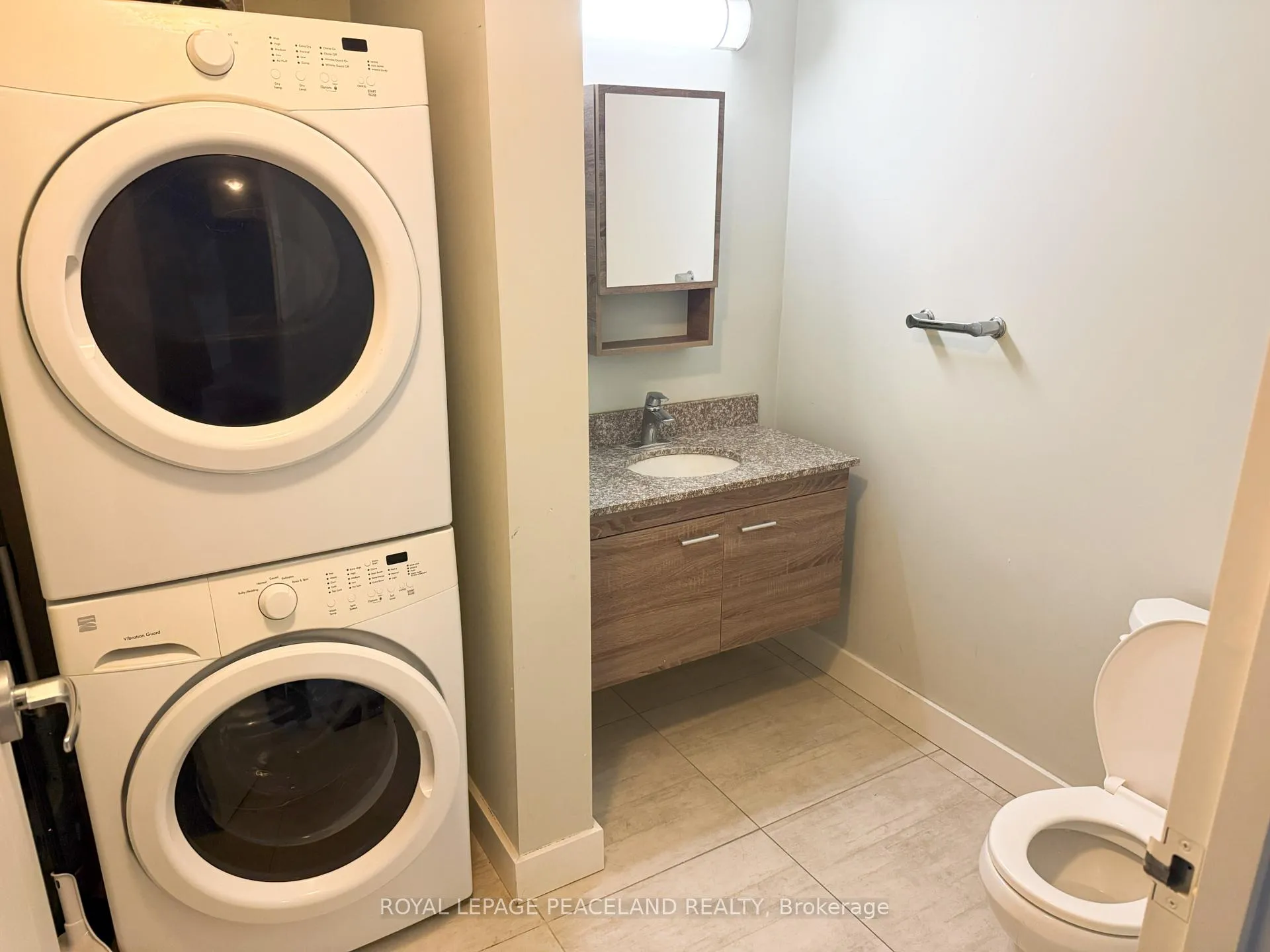 Photo 6 of Unit 901, 318 Spruce Street, Waterloo, Lakeshore Village — HOMEH