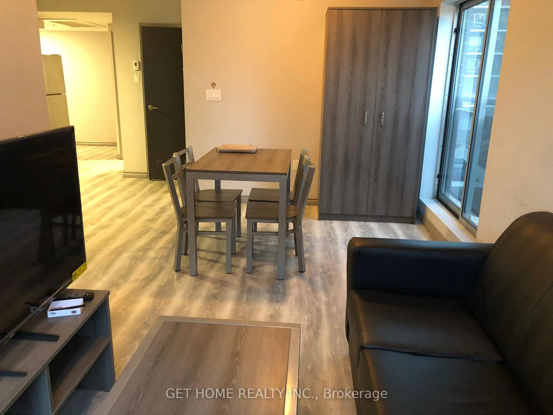 Photo 4 of Unit H301, 275 Larch Street, Waterloo, Lakeshore Village — HOMEH