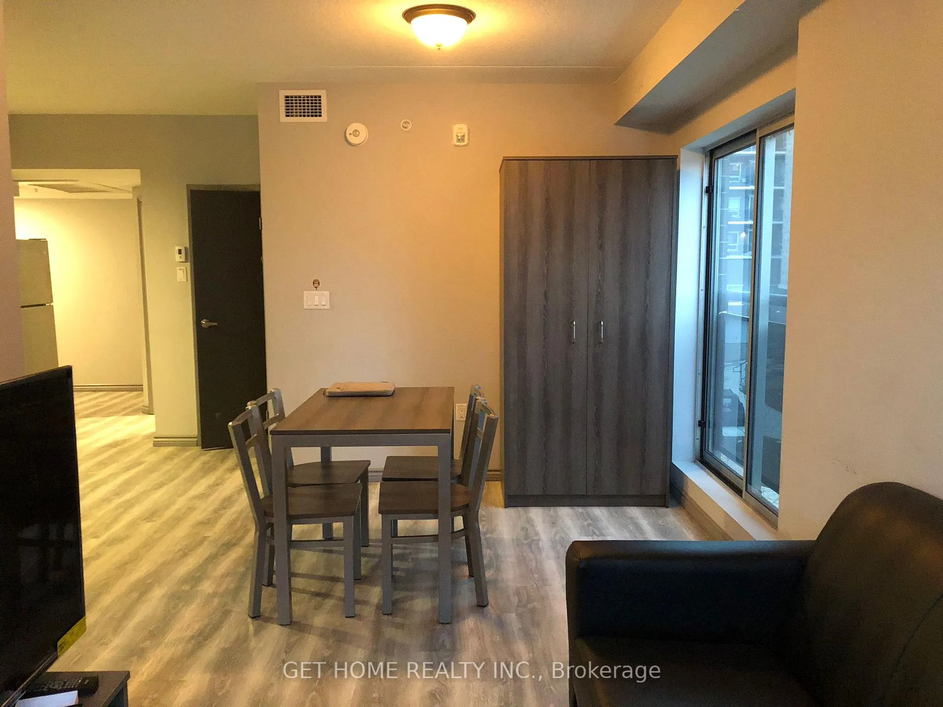 Photo 5 of Unit H301, 275 Larch Street, Waterloo, Lakeshore Village — HOMEH
