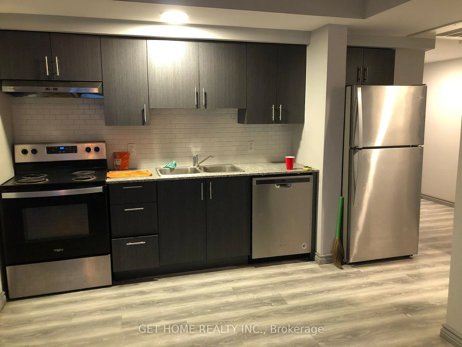 Photo 8 of Unit H301, 275 Larch Street, Waterloo, Lakeshore Village — HOMEH