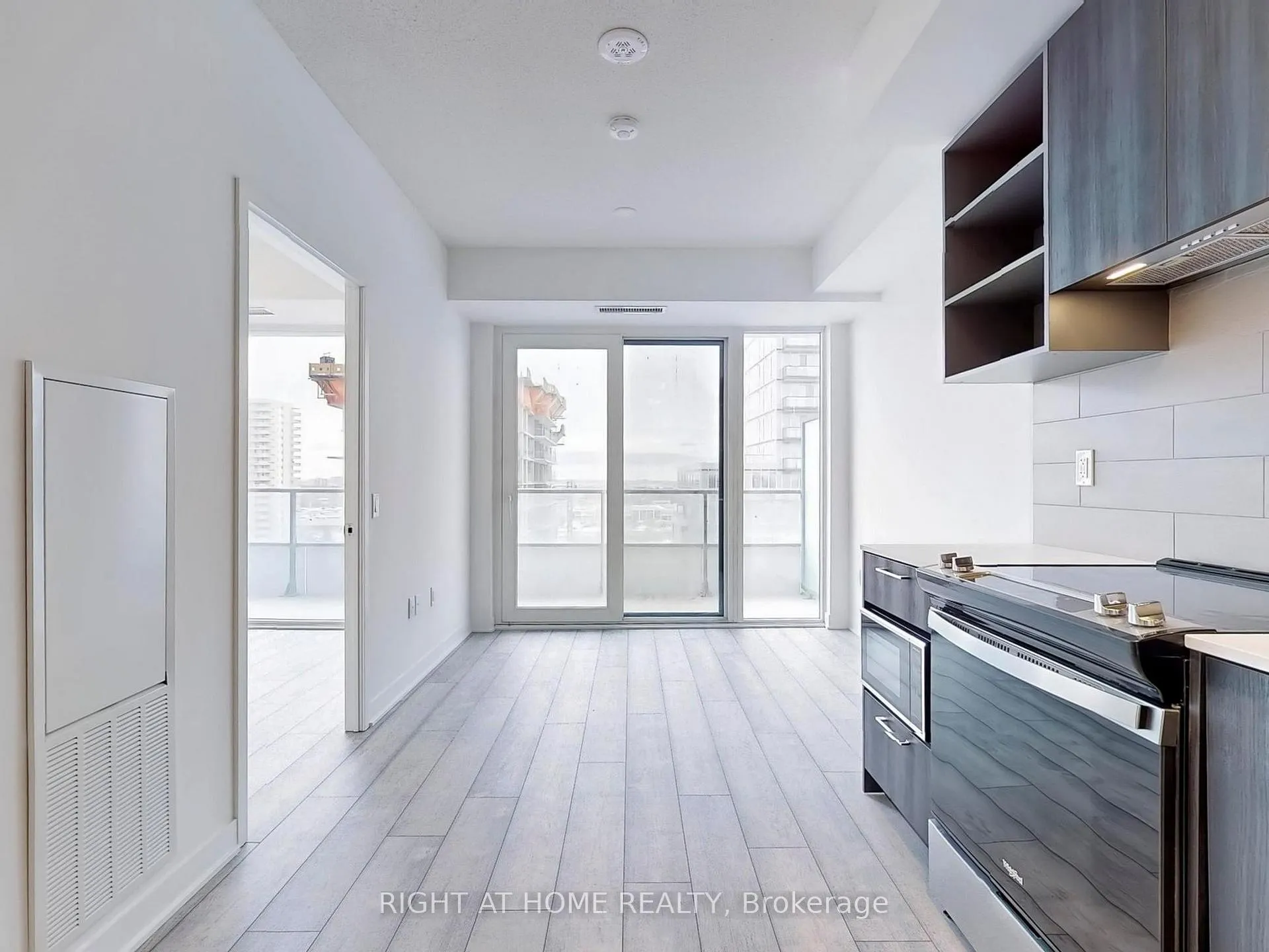 Photo 6 of Unit 1101, 260 Malta Avenue, Brampton, Fletcher's Creek South — HOMEH