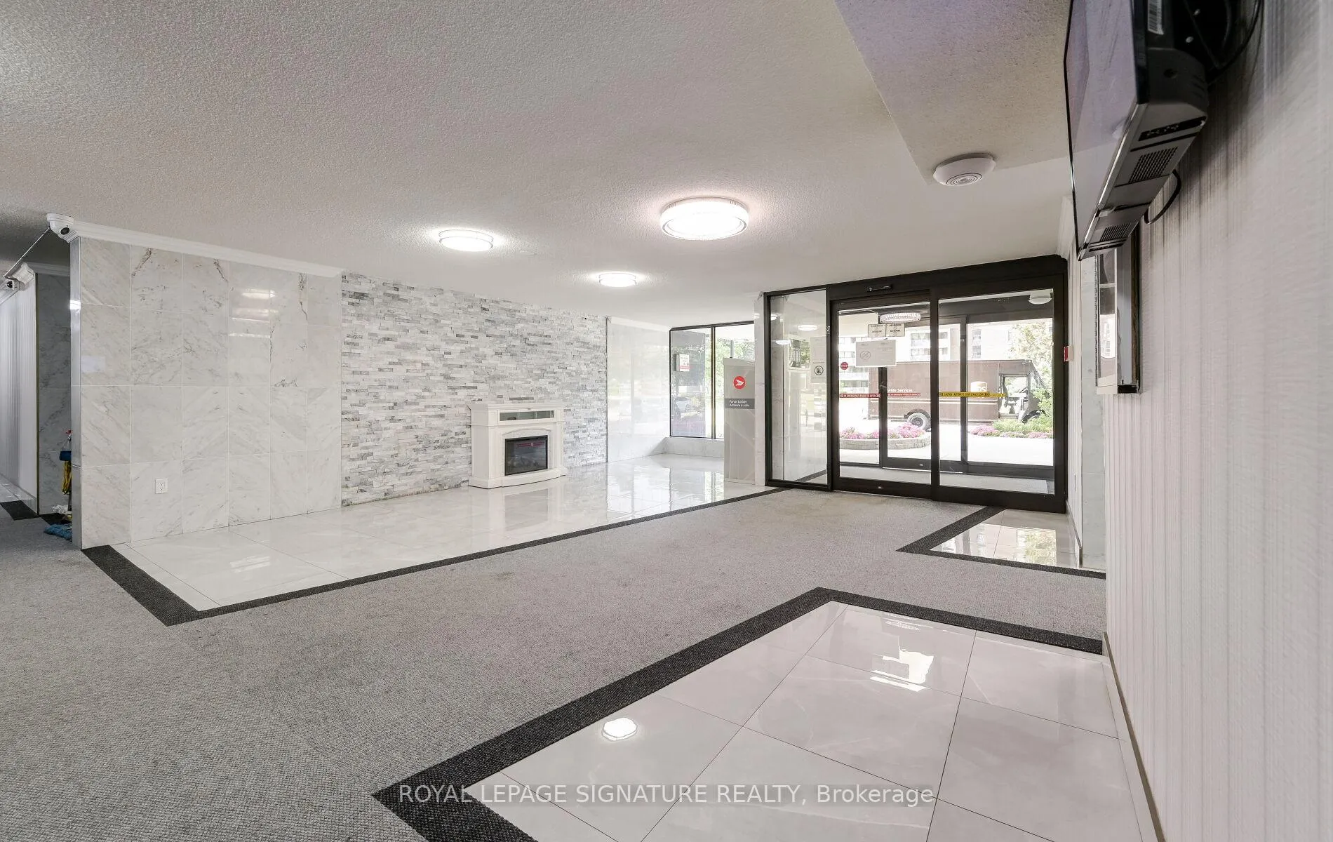 Photo 3 of Unit 801, 4 Kings Cross Road, Brampton, Queen Street Corridor — HOMEH