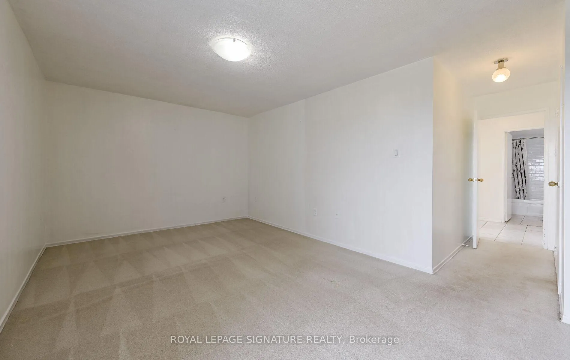 Photo 12 of Unit 801, 4 Kings Cross Road, Brampton, Queen Street Corridor — HOMEH