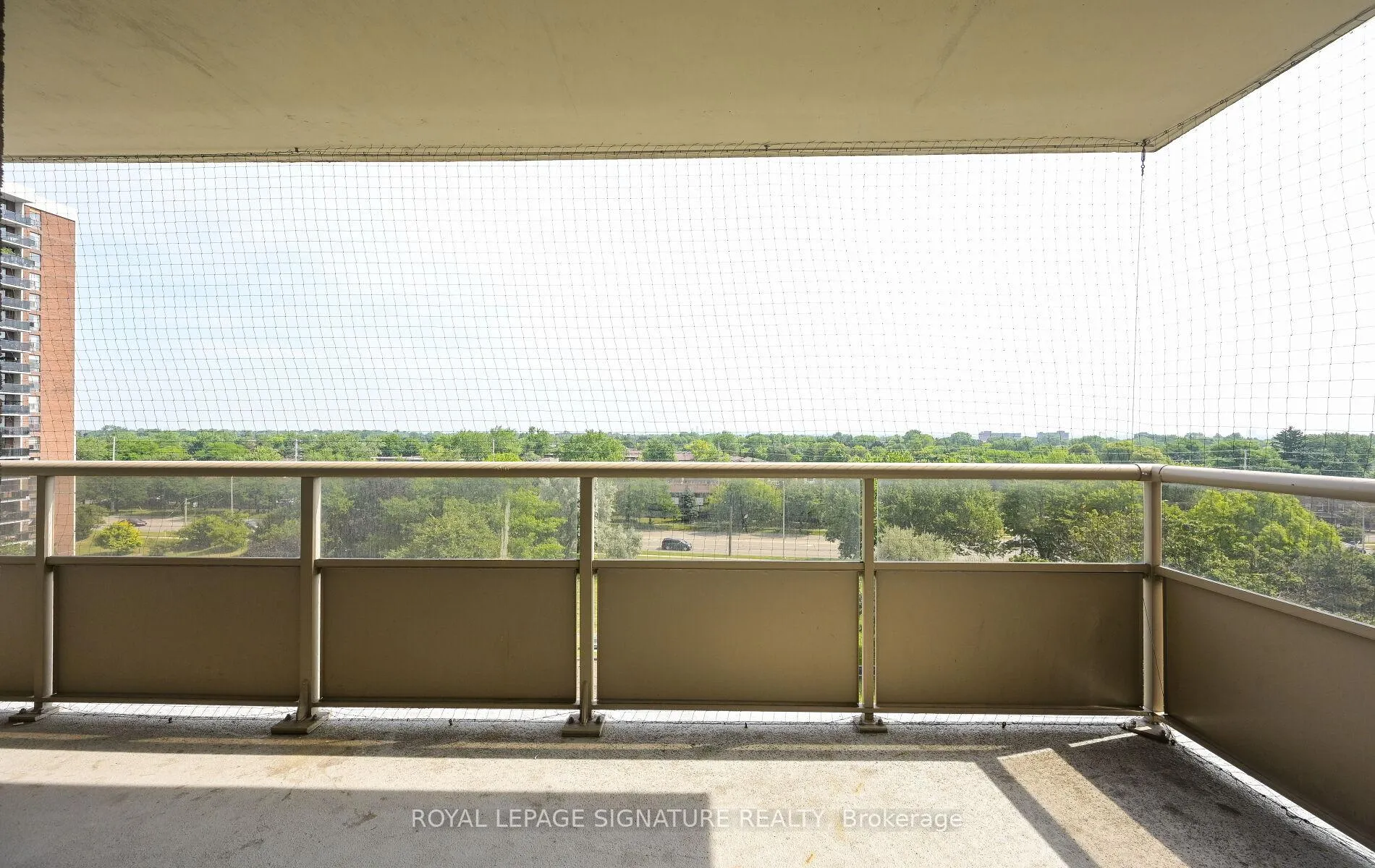 Photo 20 of Unit 801, 4 Kings Cross Road, Brampton, Queen Street Corridor — HOMEH