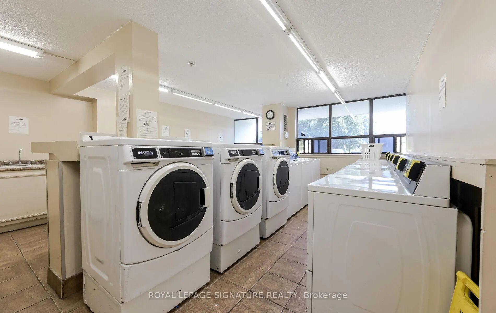 Photo 22 of Unit 801, 4 Kings Cross Road, Brampton, Queen Street Corridor — HOMEH