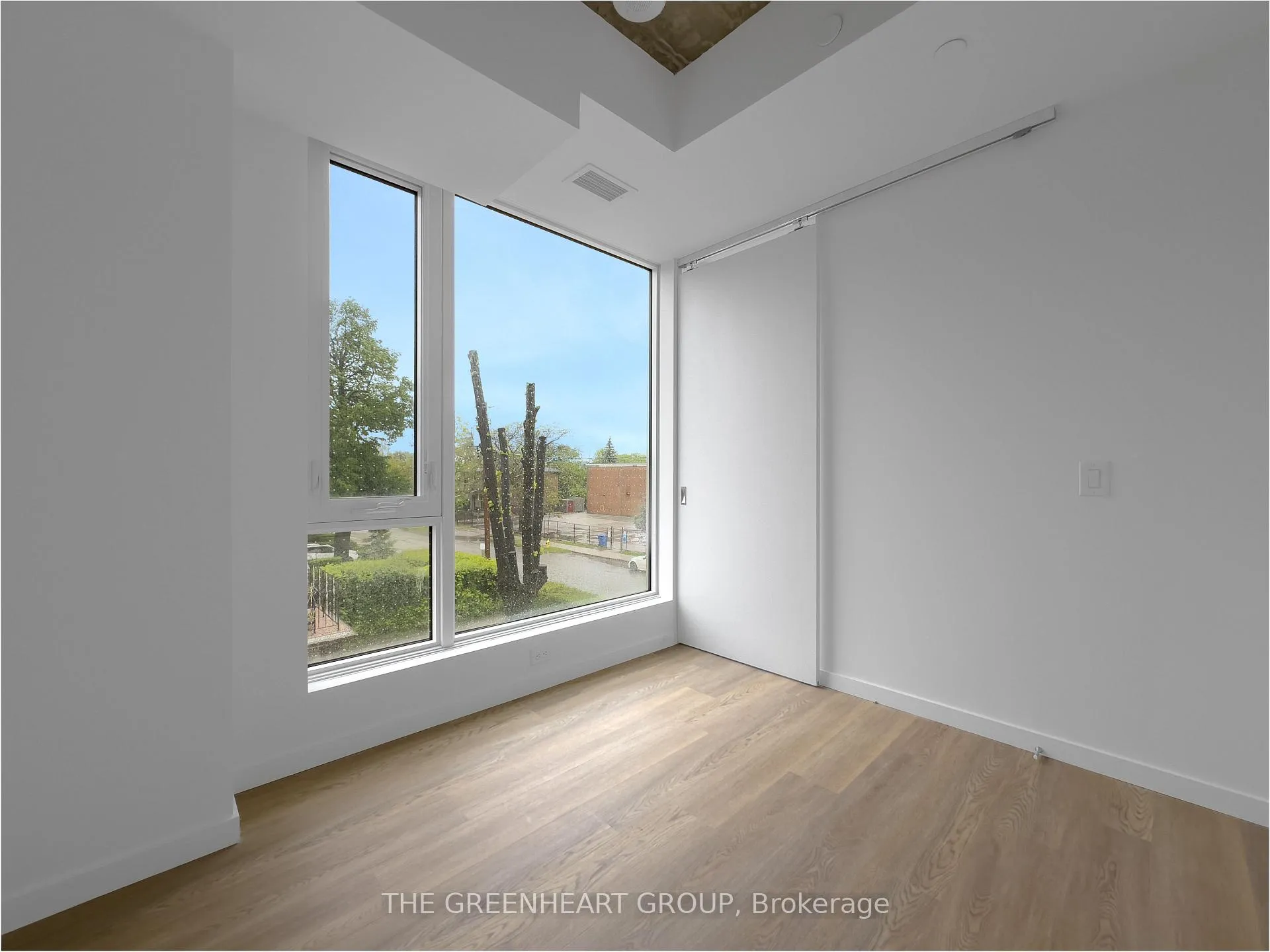 Photo 9 of Unit 208, 689 The Queensway, Etobicoke, Stonegate-Queensway — HOMEH