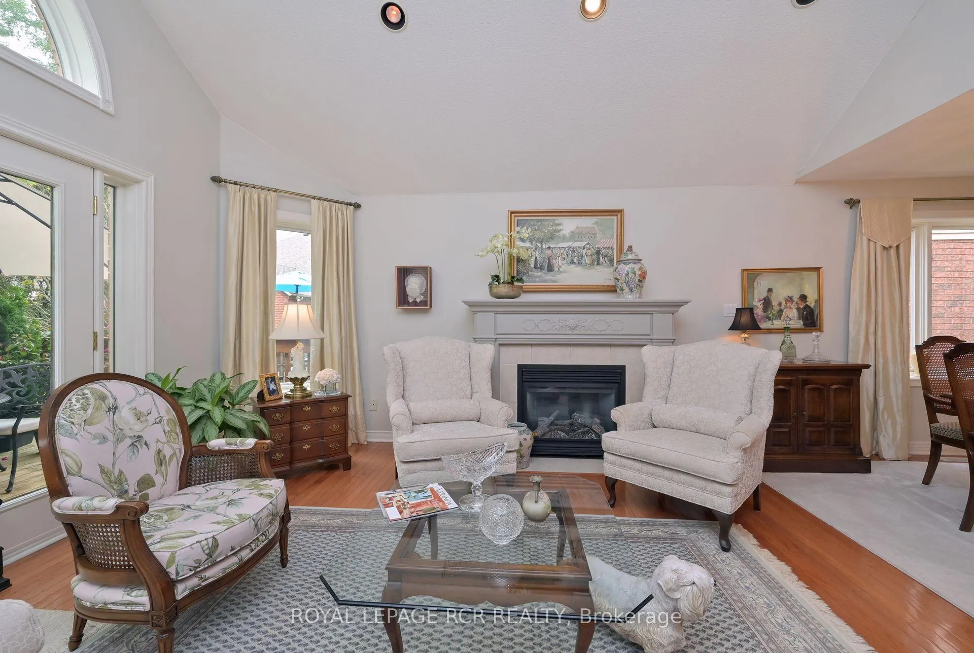 Photo 12 of 13 Briar Gate Way, New Tecumseth, Alliston — HOMEH