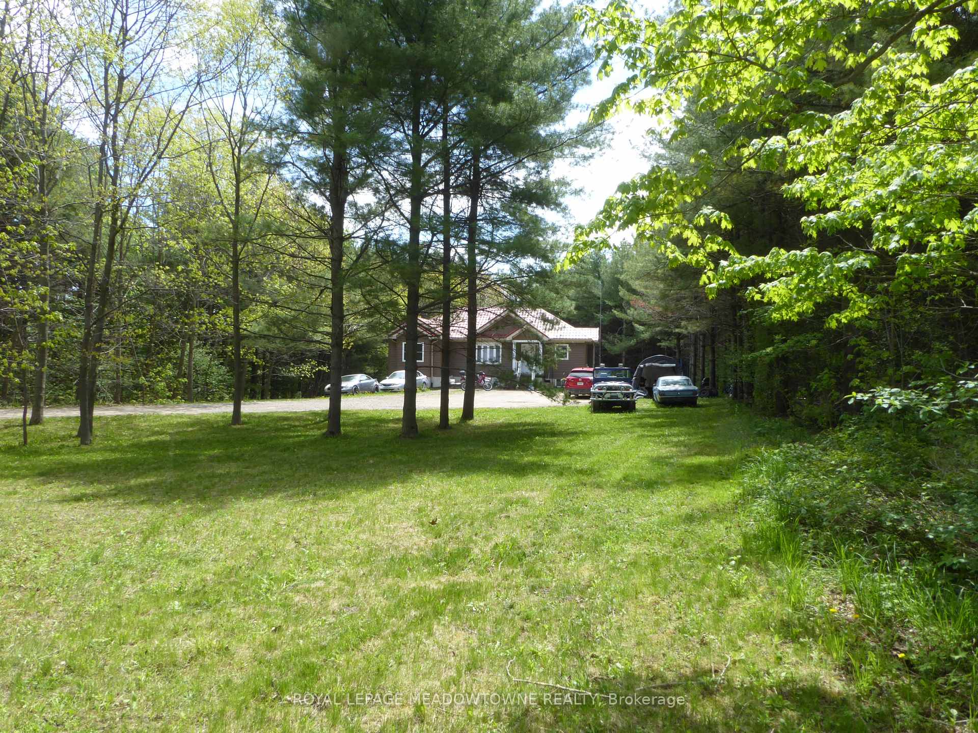 Front of 9341 Sideroad 9