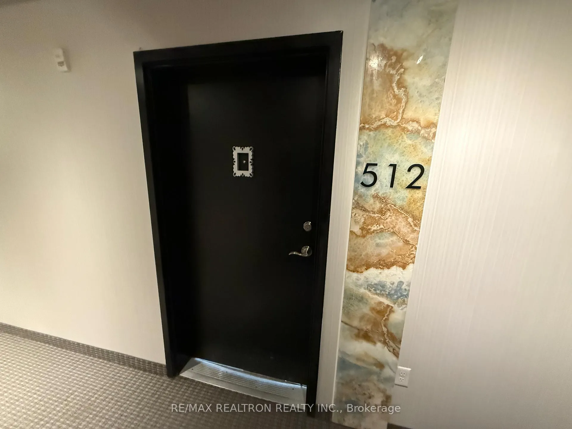 Photo 4 of Unit 512, 306 Essa Road, Barrie, 400 West — HOMEH