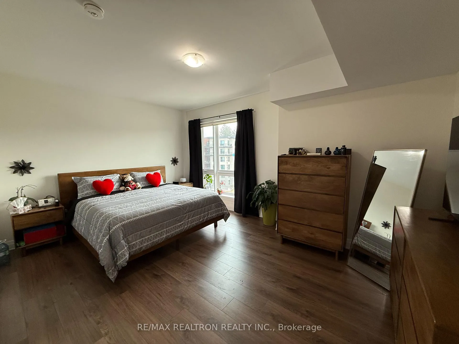 Photo 12 of Unit 512, 306 Essa Road, Barrie, 400 West — HOMEH