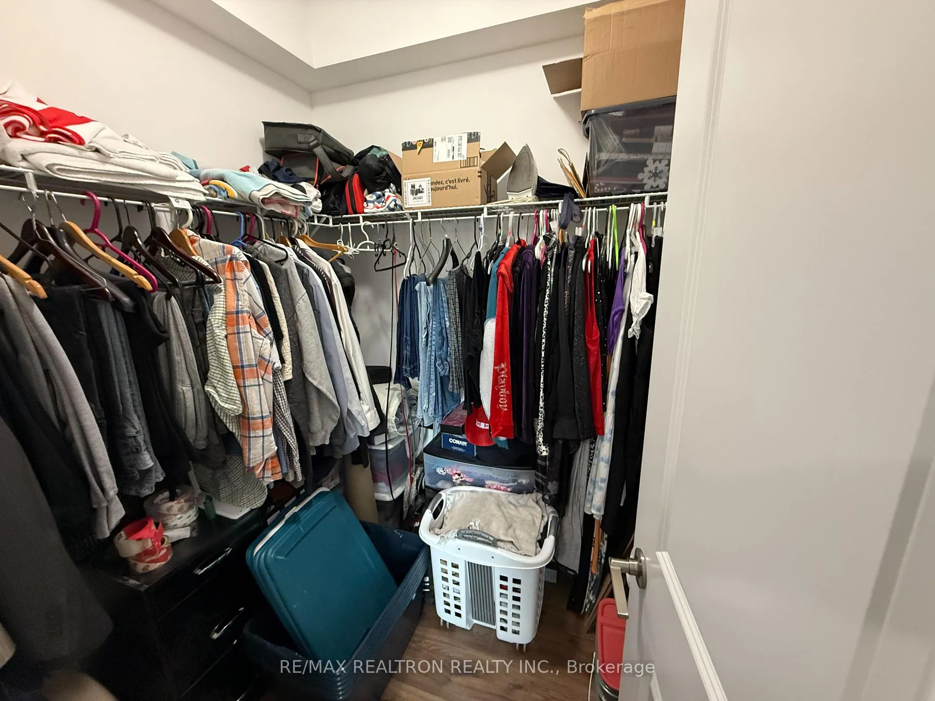 Photo 15 of Unit 512, 306 Essa Road, Barrie, 400 West — HOMEH