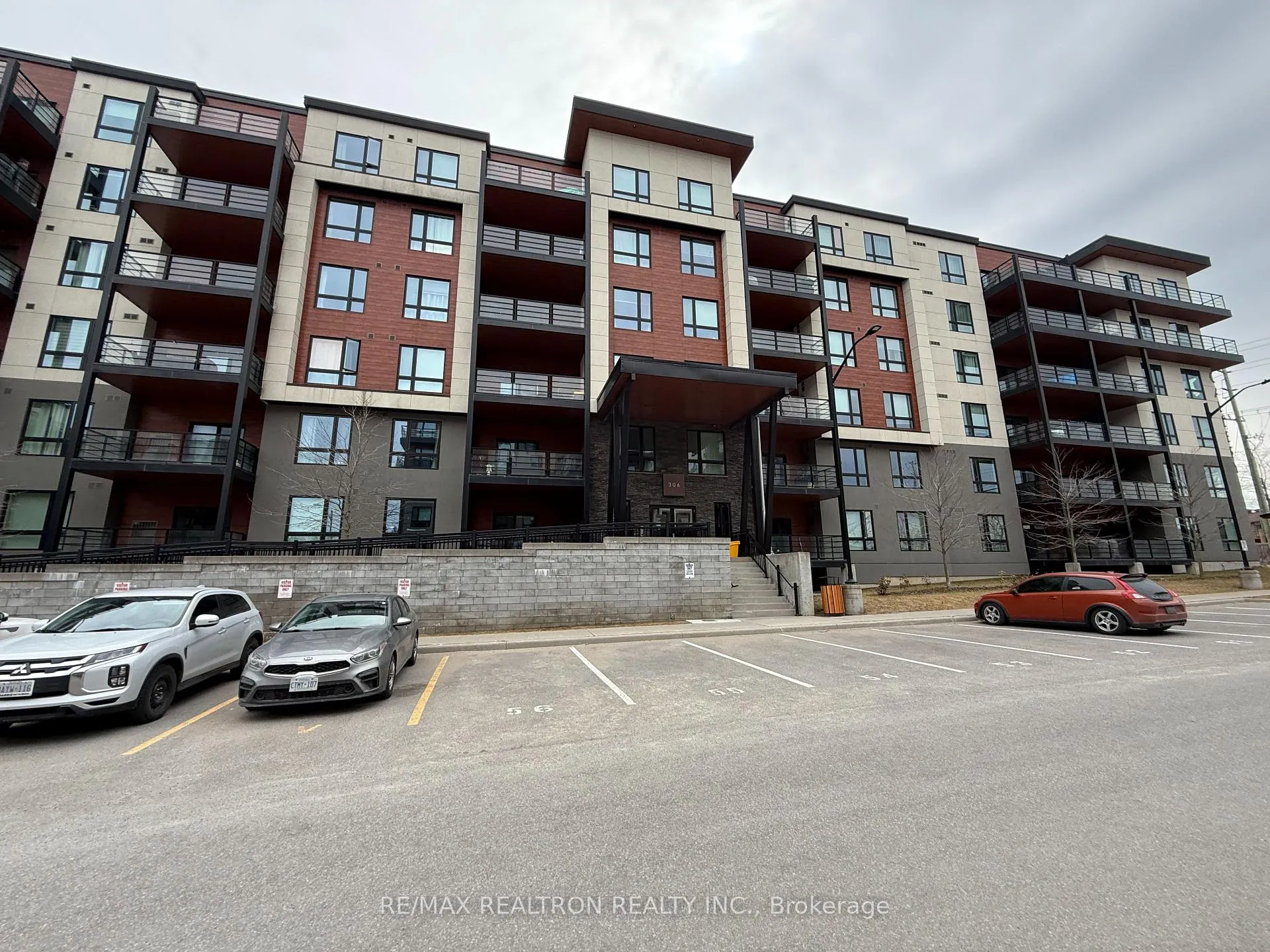 Photo 21 of Unit 512, 306 Essa Road, Barrie, 400 West — HOMEH