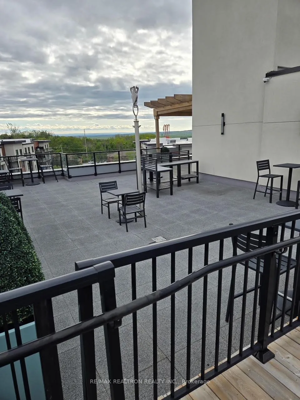 Photo 26 of Unit 512, 306 Essa Road, Barrie, 400 West — HOMEH