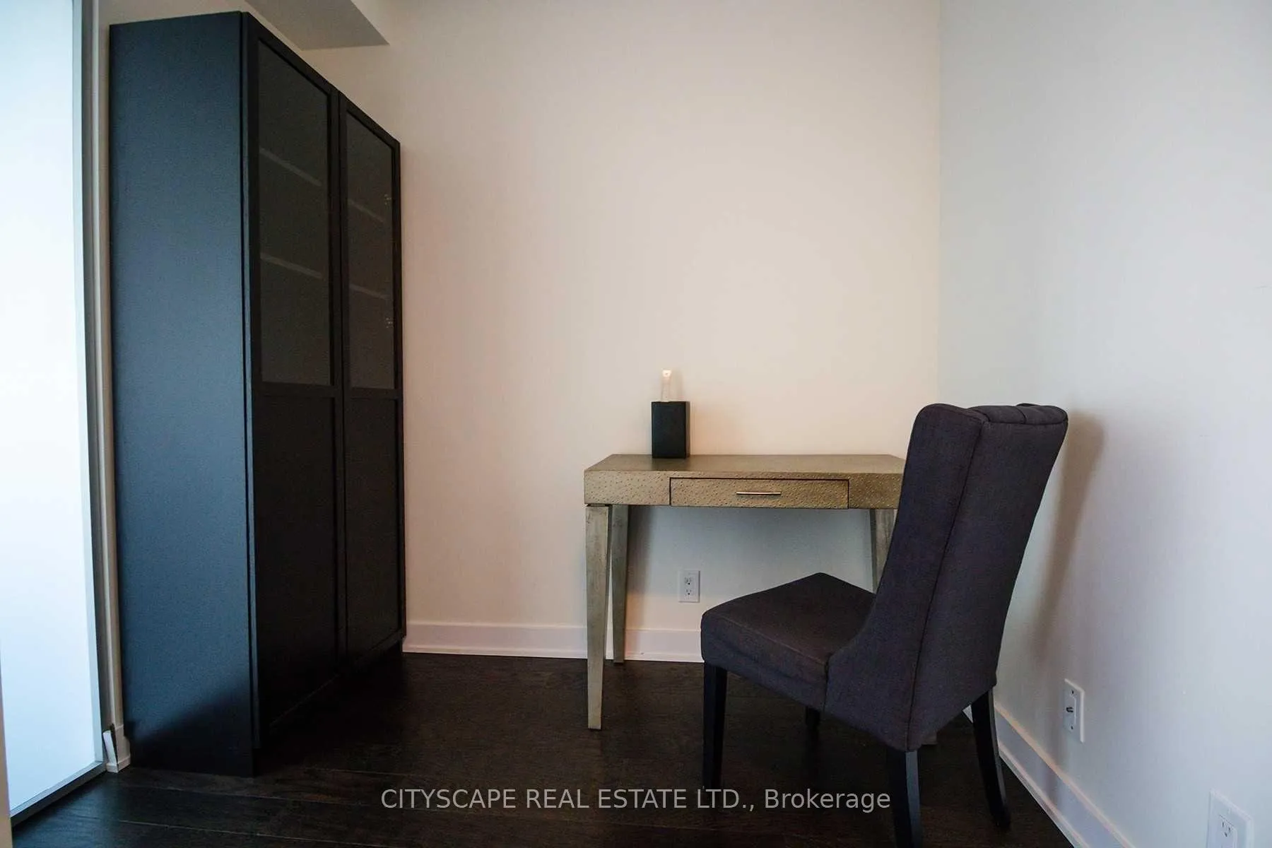 Photo 9 of Unit 1904, 1815 Yonge Street, Toronto, Mount Pleasant West — HOMEH