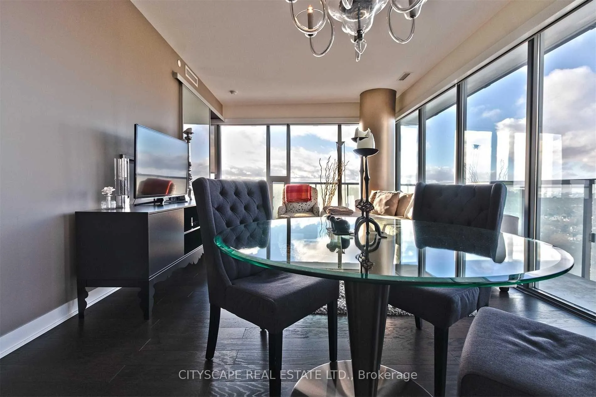 Photo 12 of Unit 1904, 1815 Yonge Street, Toronto, Mount Pleasant West — HOMEH