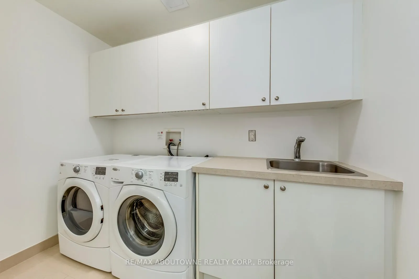 Photo 30 of Unit 629, 1 Old Mill Drive, Toronto, High Park-Swansea — HOMEH