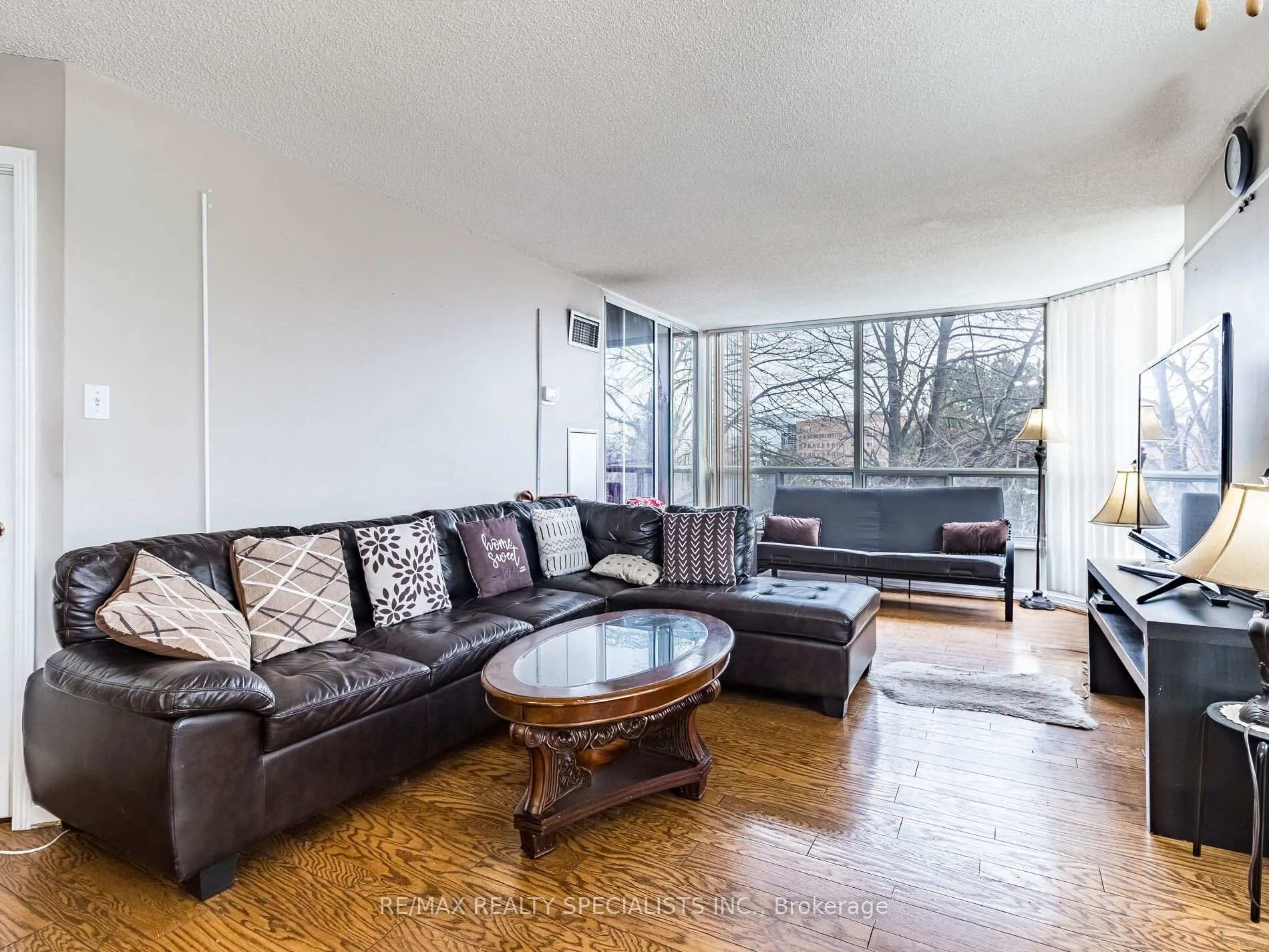 Photo 1 of Unit 210, 22 Hanover Road, Brampton, Queen Street Corridor — HOMEH