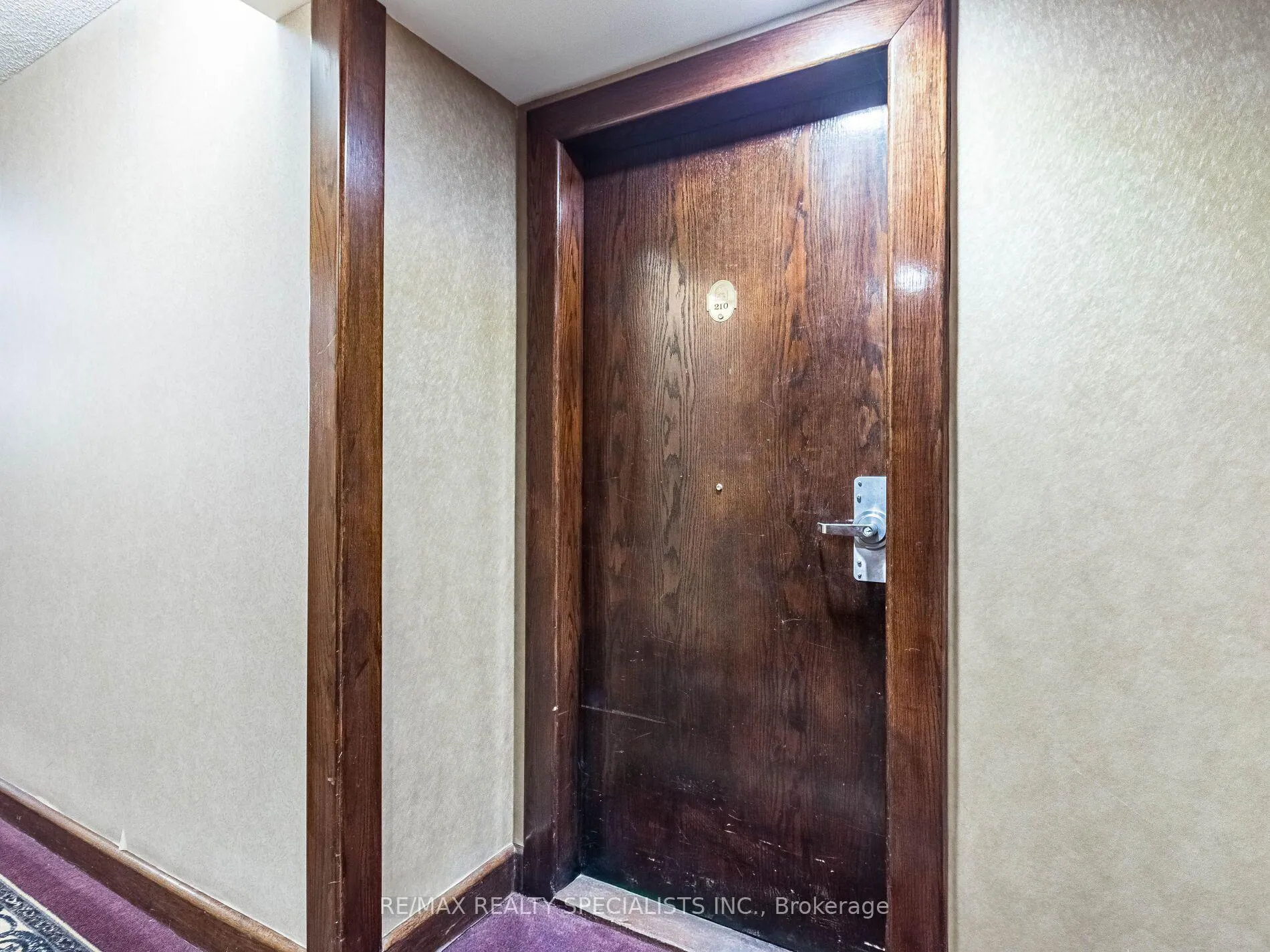 Photo 10 of Unit 210, 22 Hanover Road, Brampton, Queen Street Corridor — HOMEH