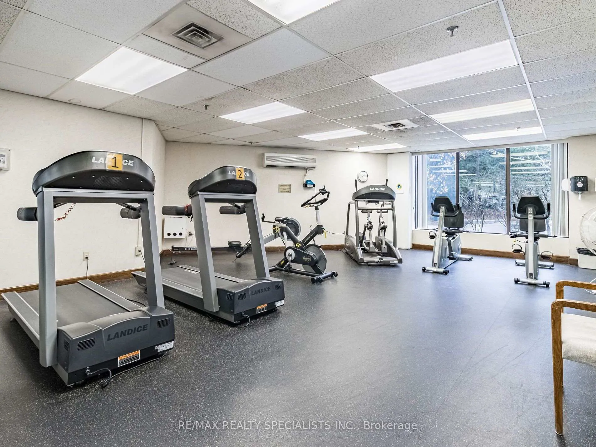 Photo 31 of Unit 210, 22 Hanover Road, Brampton, Queen Street Corridor — HOMEH